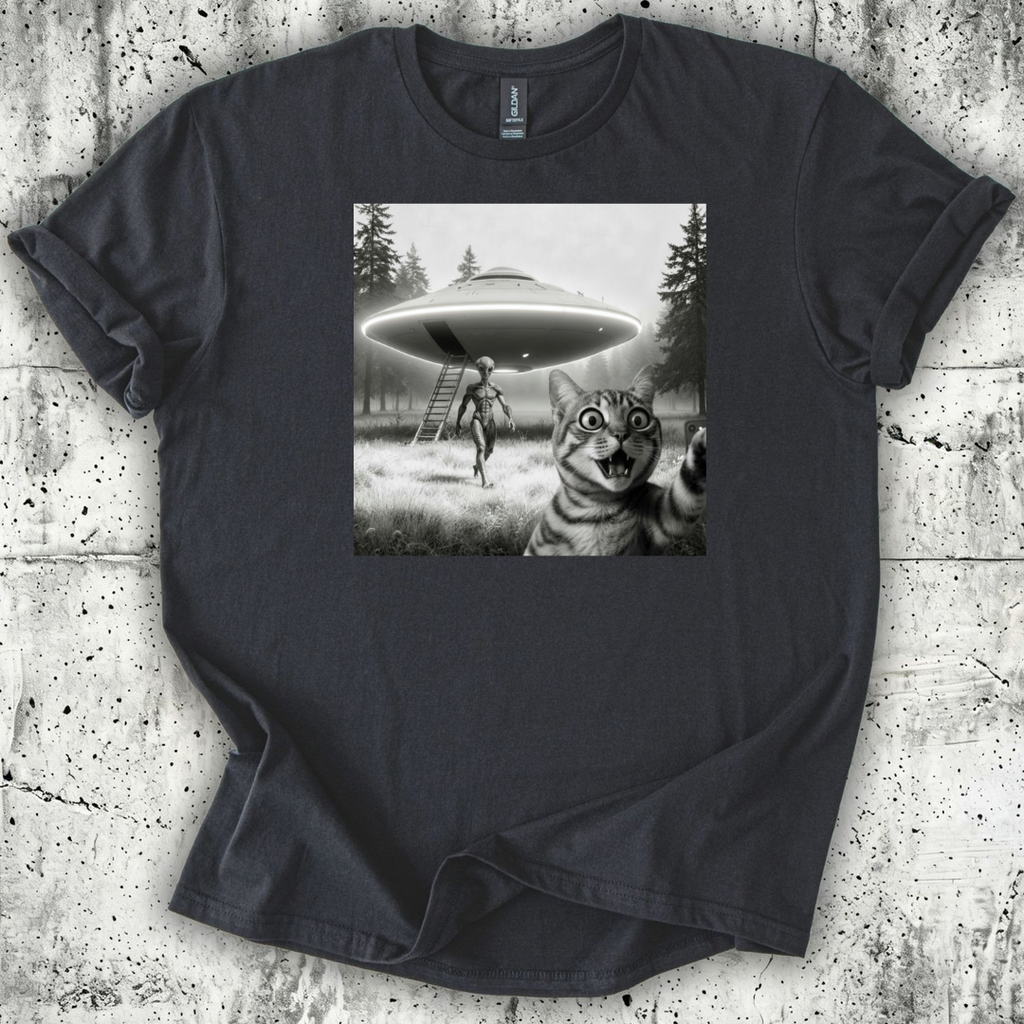 Alien and the Cat T-Shirt