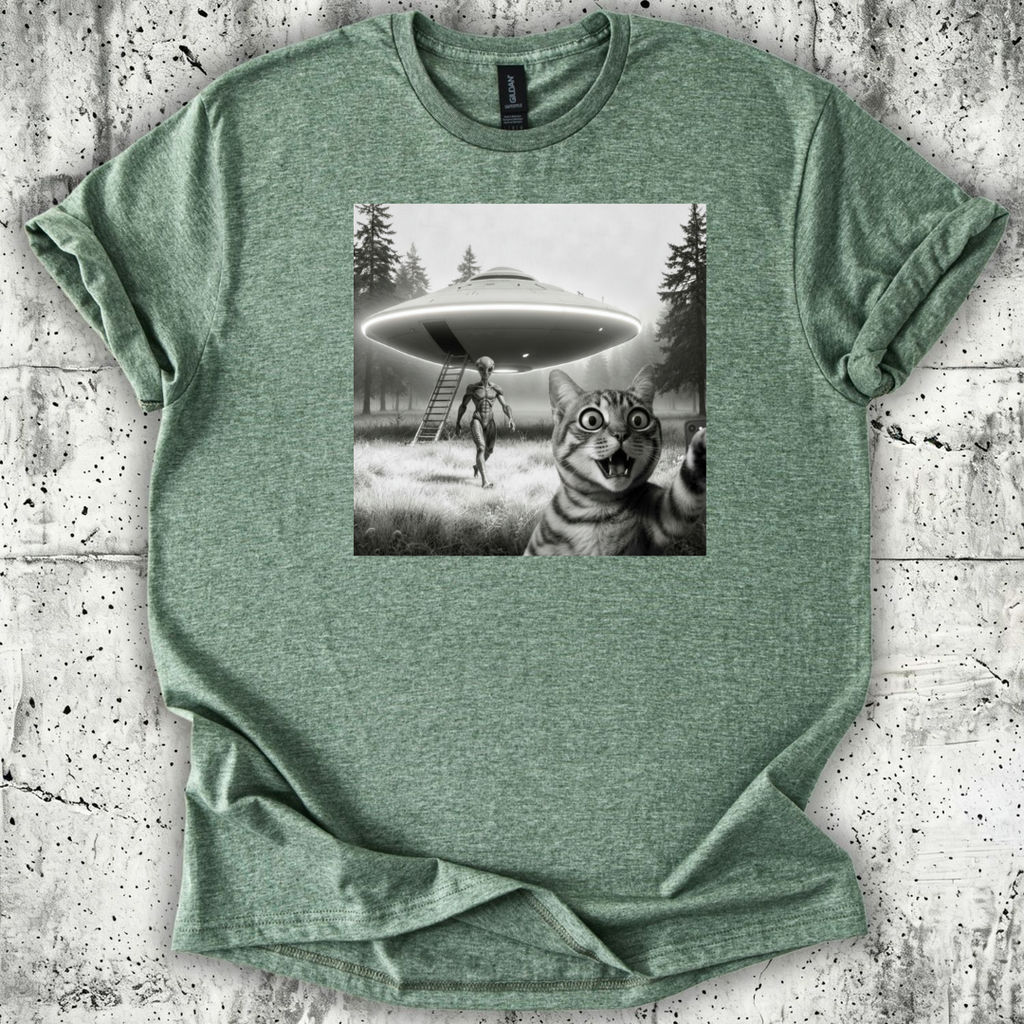 Alien and the Cat T-Shirt