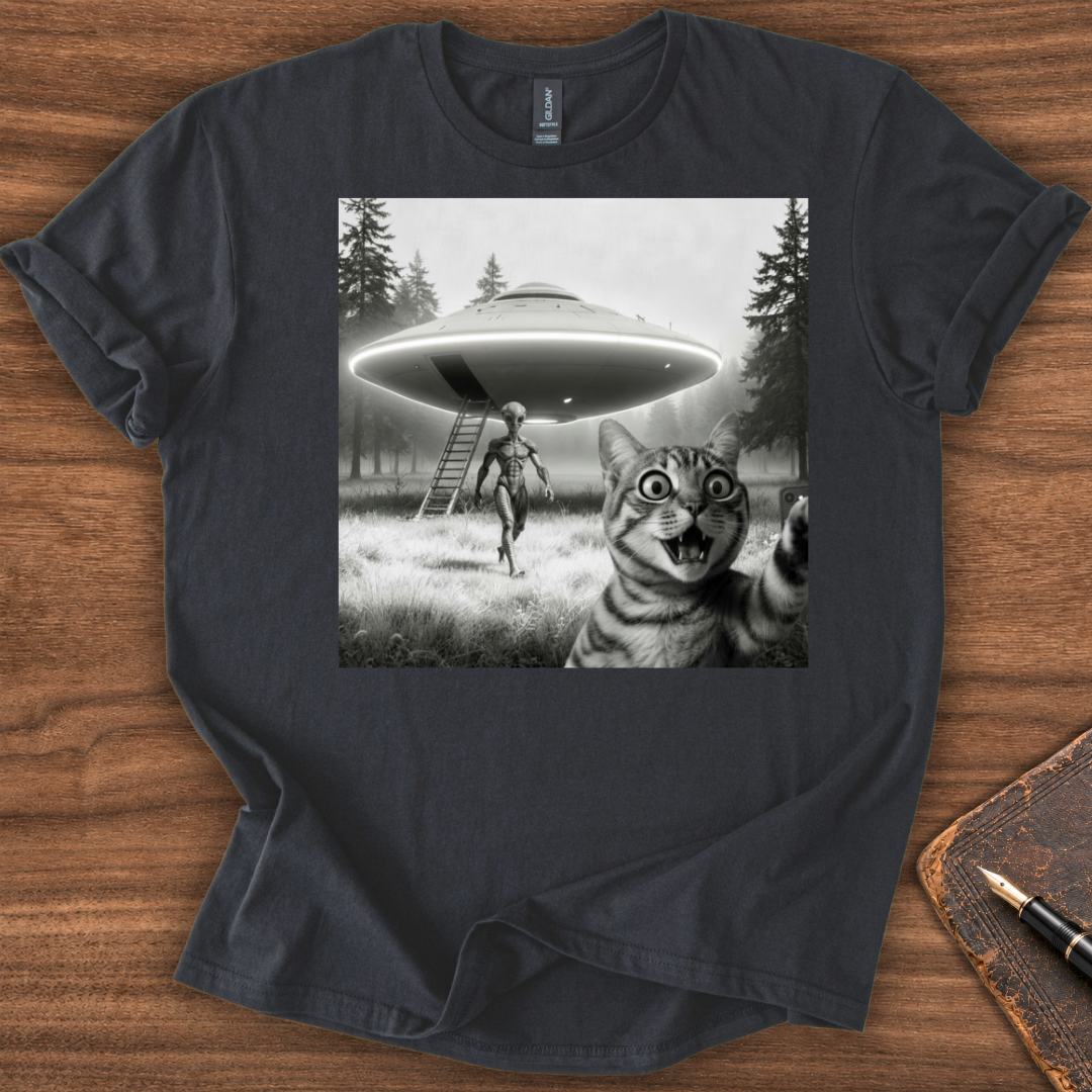 Alien and the Cat T-Shirt - Image 2